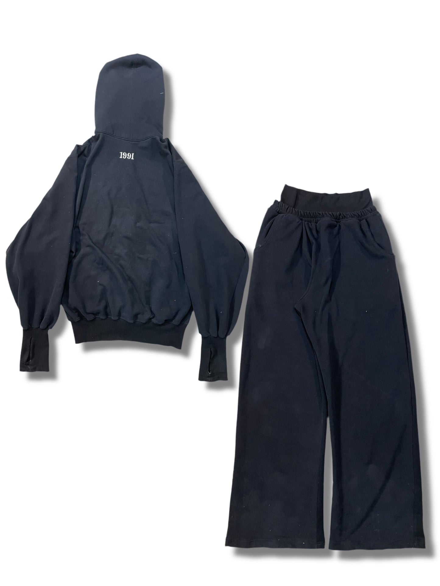 Black sweatsuit bundle 233+