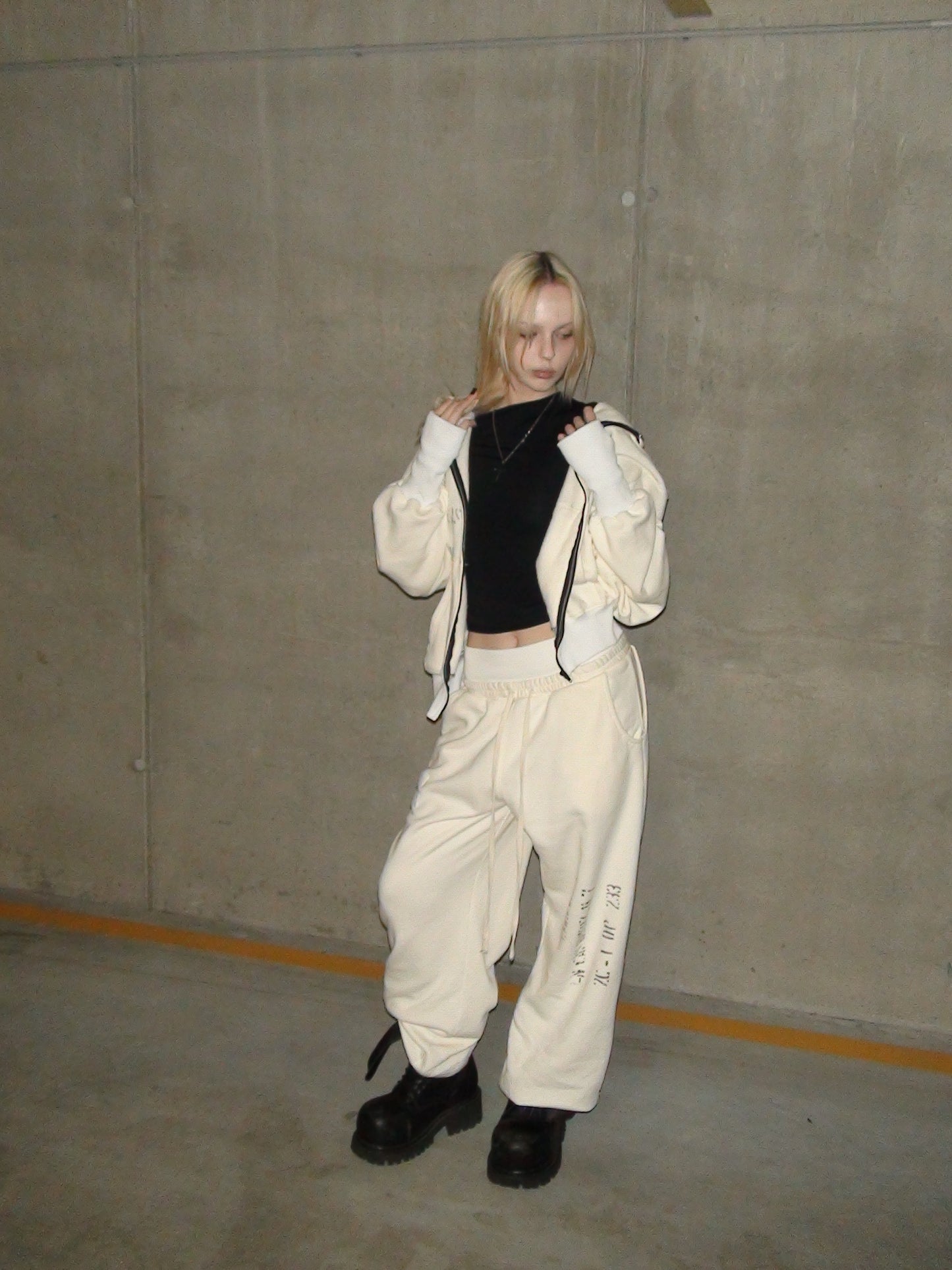 White sweatsuit bundle 233+